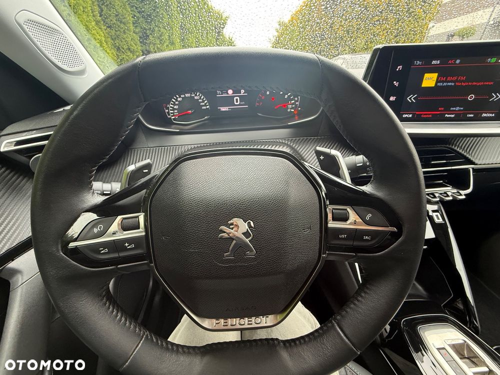 Peugeot 2008 BlueHDi 130 Allure S&S EAT8 - 13