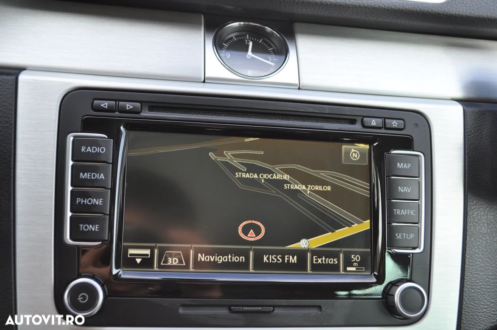 Volkswagen Passat Variant 2.0 TDI Blue TDI DSG Highline - 31