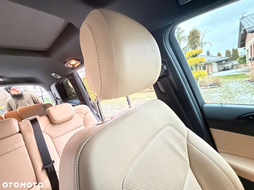 Mercedes-Benz GLS - 16