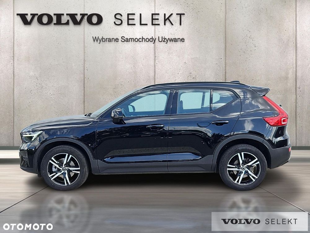 Volvo XC 40 B3 Plus Dark - 2
