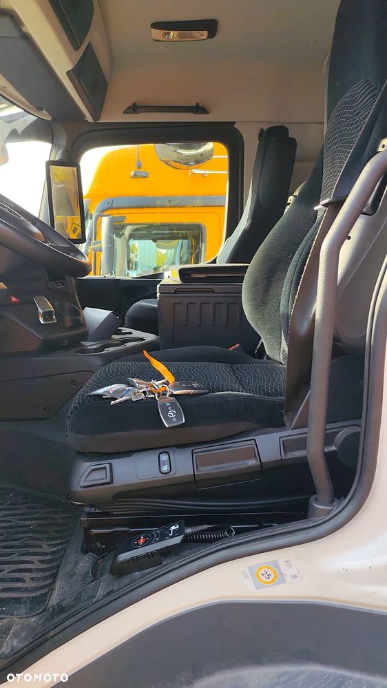 Mercedes-Benz ACTROS 2546 - 16