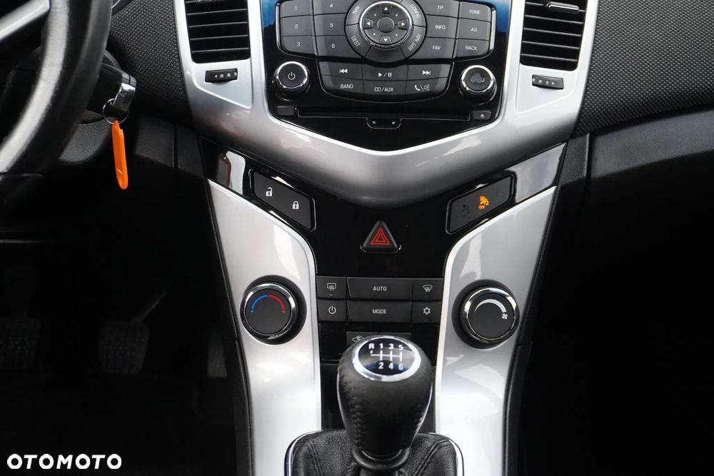 Chevrolet Cruze 1.7 D LT+ Premium - 29