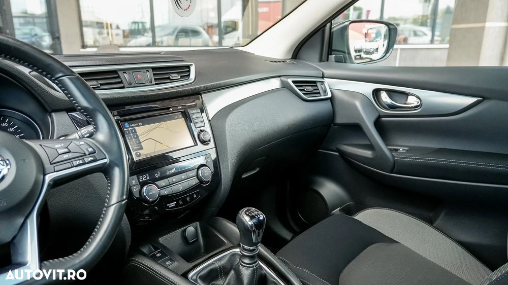 Nissan Qashqai 1.6 dCi DPF tekna - 12