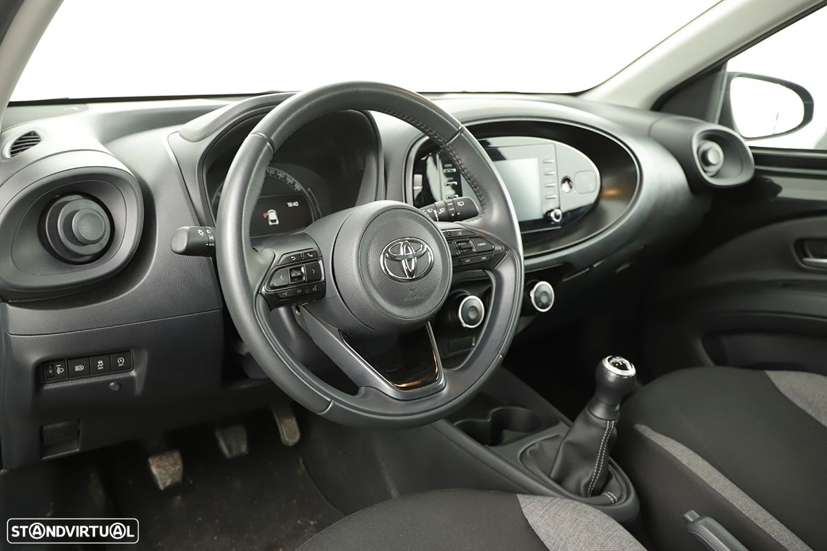 Toyota Aygo 1.0 X-Play - 6