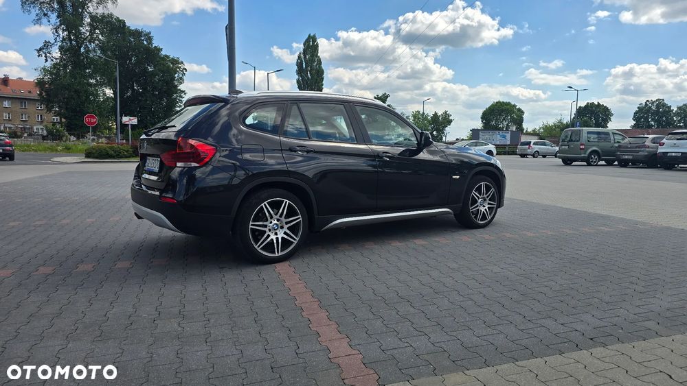 BMW X1 sDrive18i xLine - 30