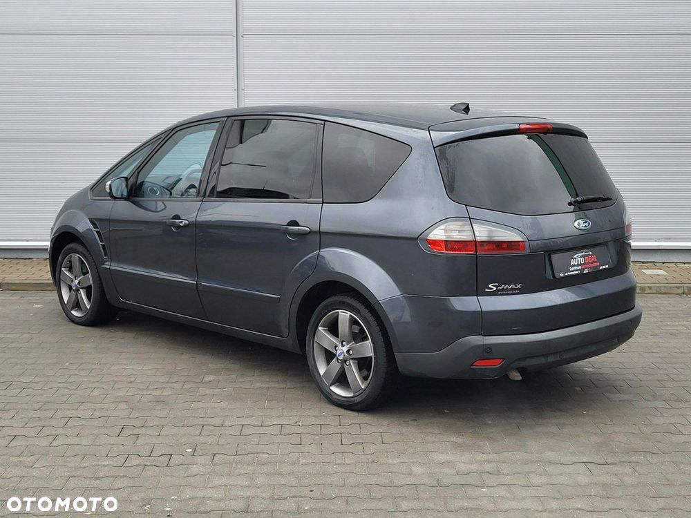 Ford S-Max - 14