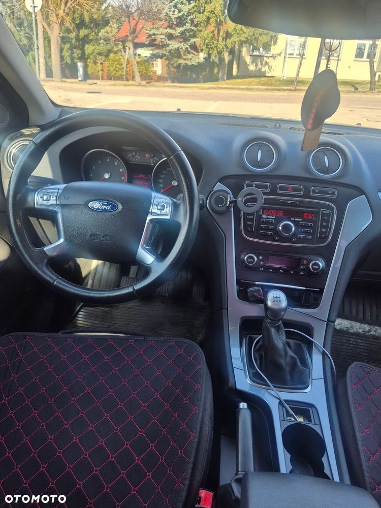 Ford Mondeo 2.0 Trend - 8