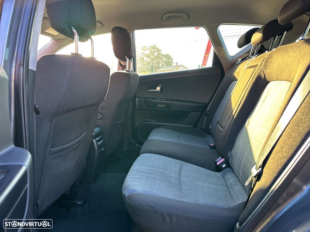 Kia Ceed SW 1.6 CRDi EX ISG - 16