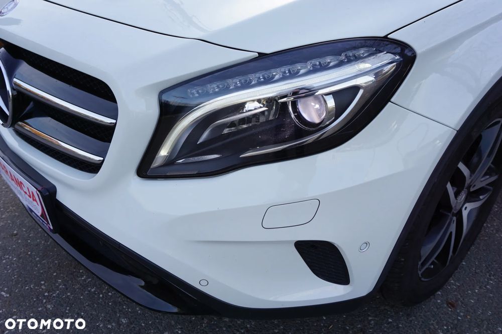 Mercedes-Benz GLA 250 4-Matic - 7