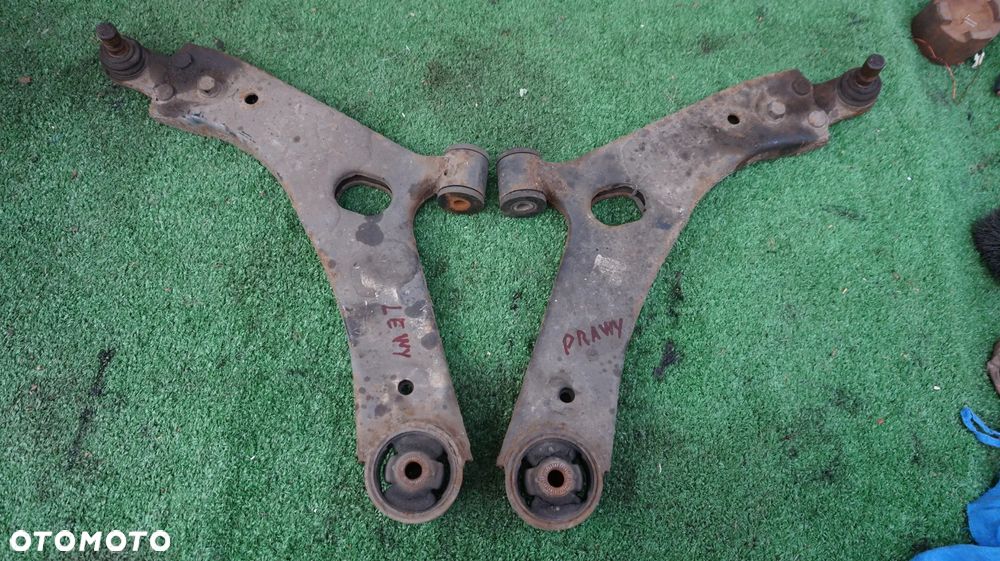 Hyundai ix35 Kia Sportage 1.7 CRDI wahacz lewy prawy przod