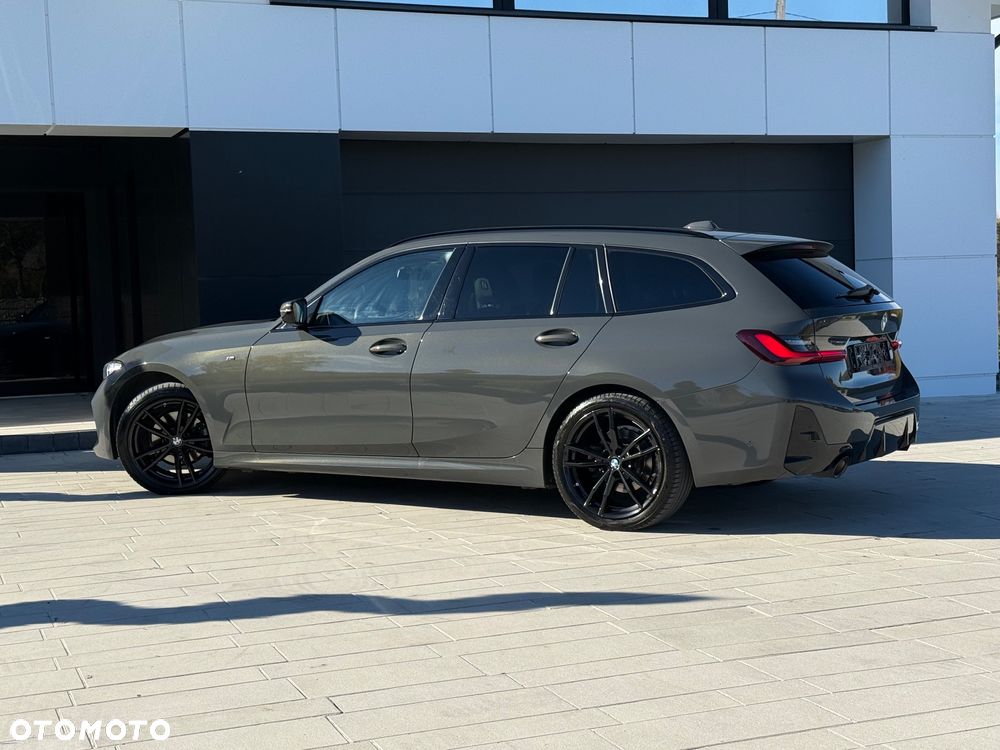 BMW Seria 3 320d Touring xDrive M Sport - 17