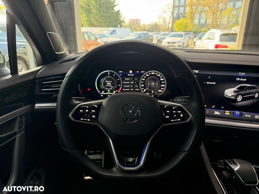 Volkswagen Touareg - 16