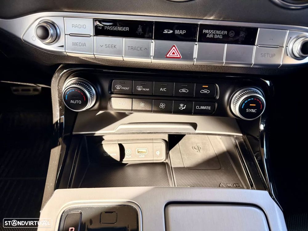 Kia Stinger 2.2 CRDi GT Line - 23