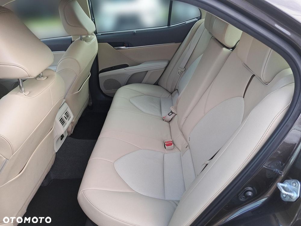 Toyota Camry 2.5 Hybrid Executive CVT - 15