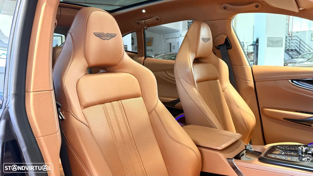Aston Martin DBX 707 - 19