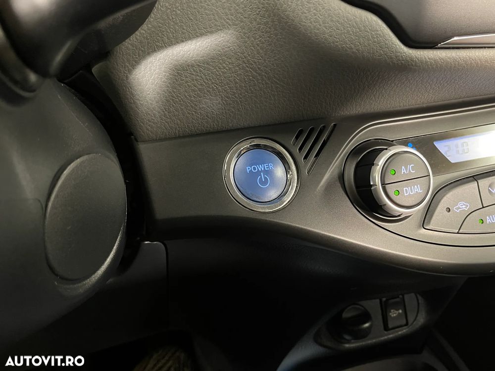 Toyota Yaris 1.5 VVT-i HSD Active - 18