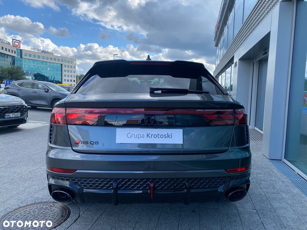 Audi RS Q8 - 5