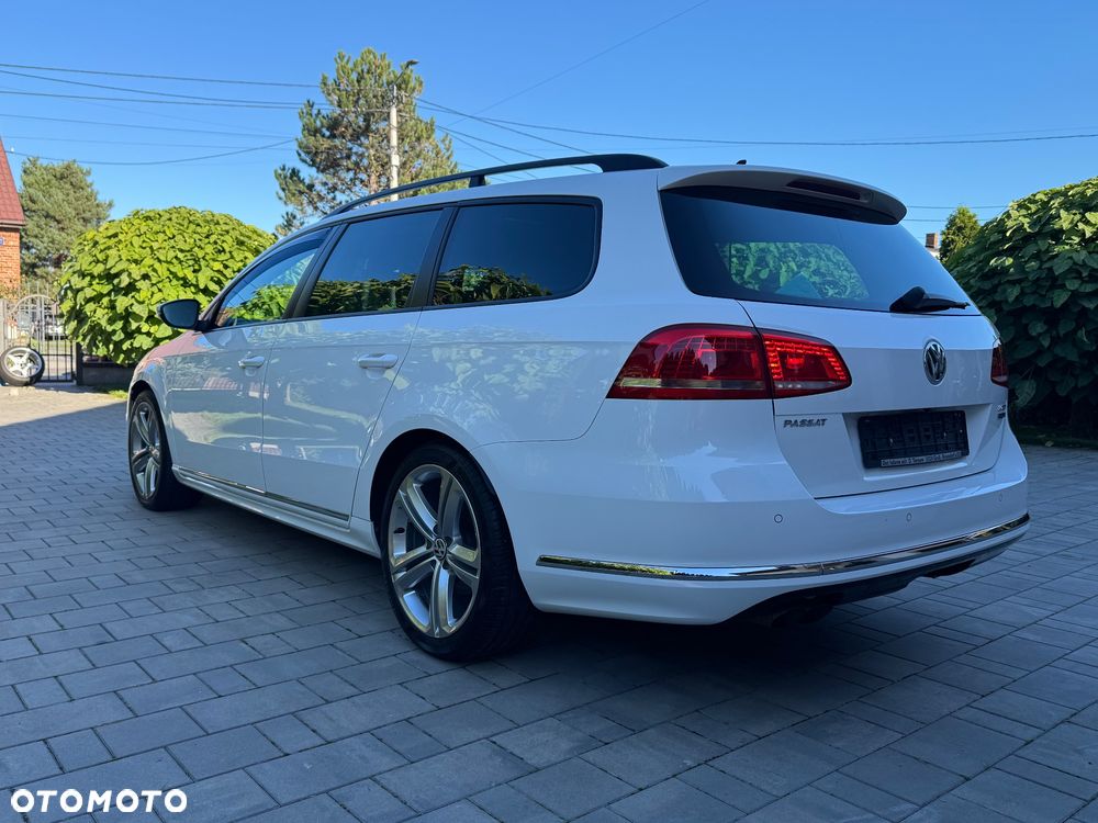 Volkswagen Passat 2.0 TDI Highline R-Style DSG - 11