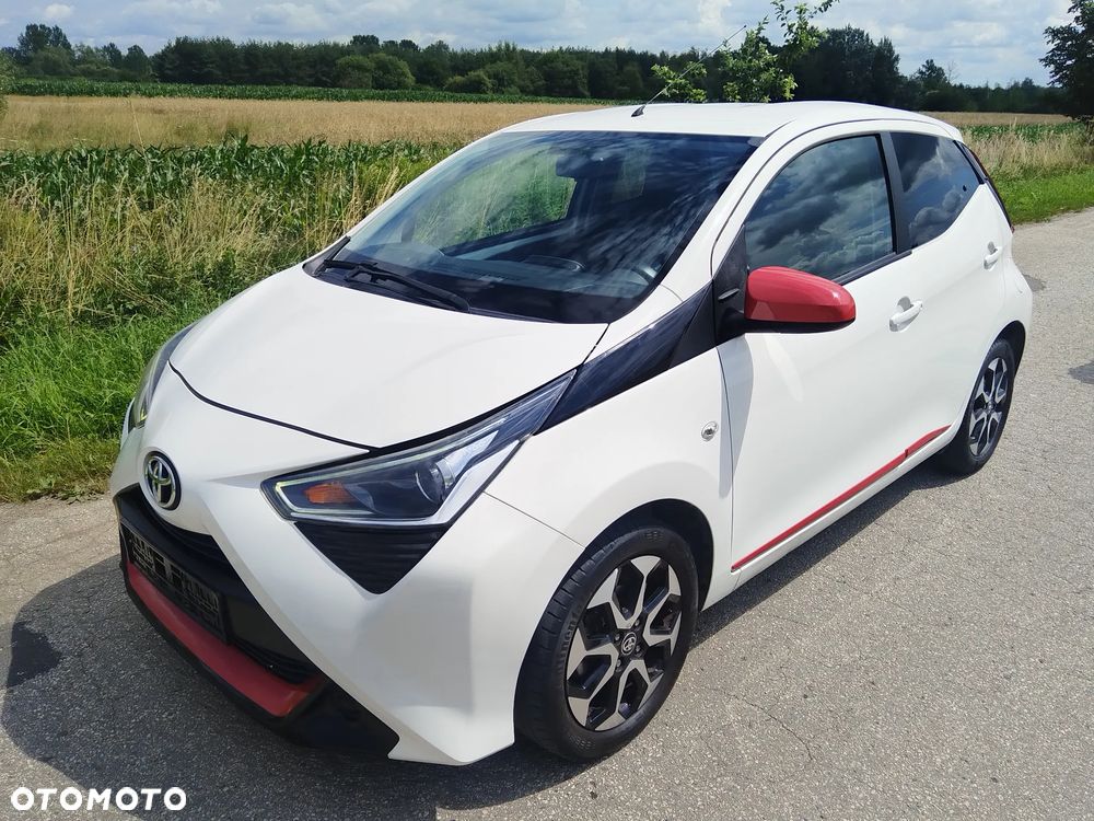Toyota Aygo 1.0 VVT-i Color Edition - 1