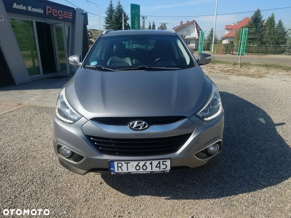 Hyundai ix35 2.0 CRDi 4WD Fifa World Cup Gold Edition - 8