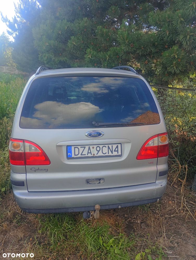 Ford Galaxy - 4