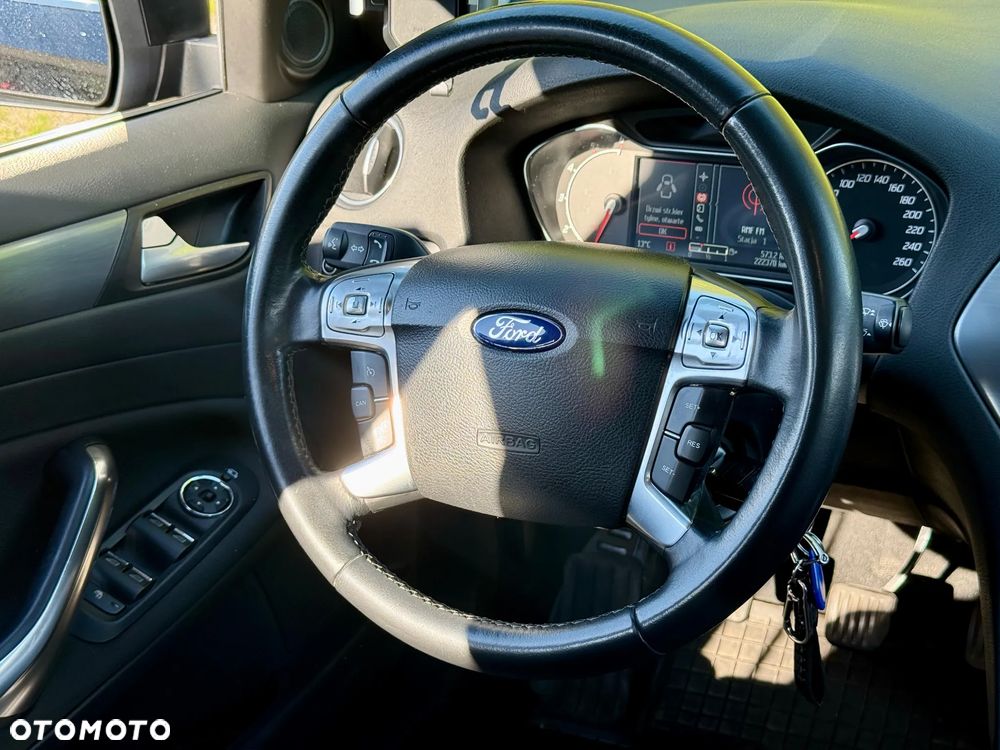 Ford Mondeo 2.0 TDCi Titanium - 34