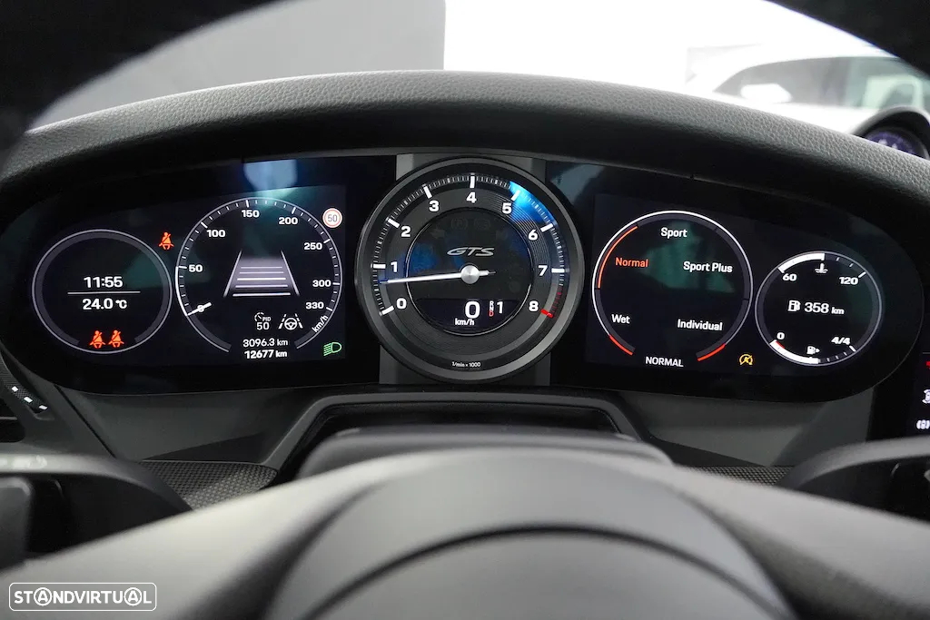 Porsche 911 (992) Carrera 4 GTS PDK - 52