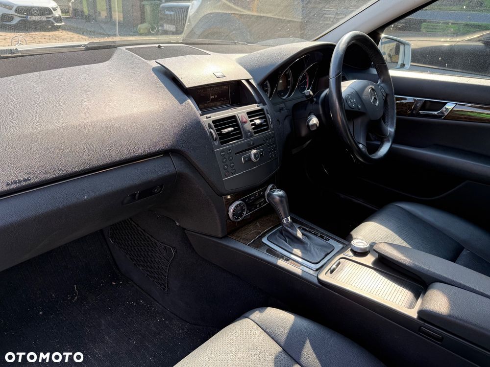 Mercedes-Benz Klasa C 180 BlueEFFICIENCY 7G-TRONIC Elegance - 5