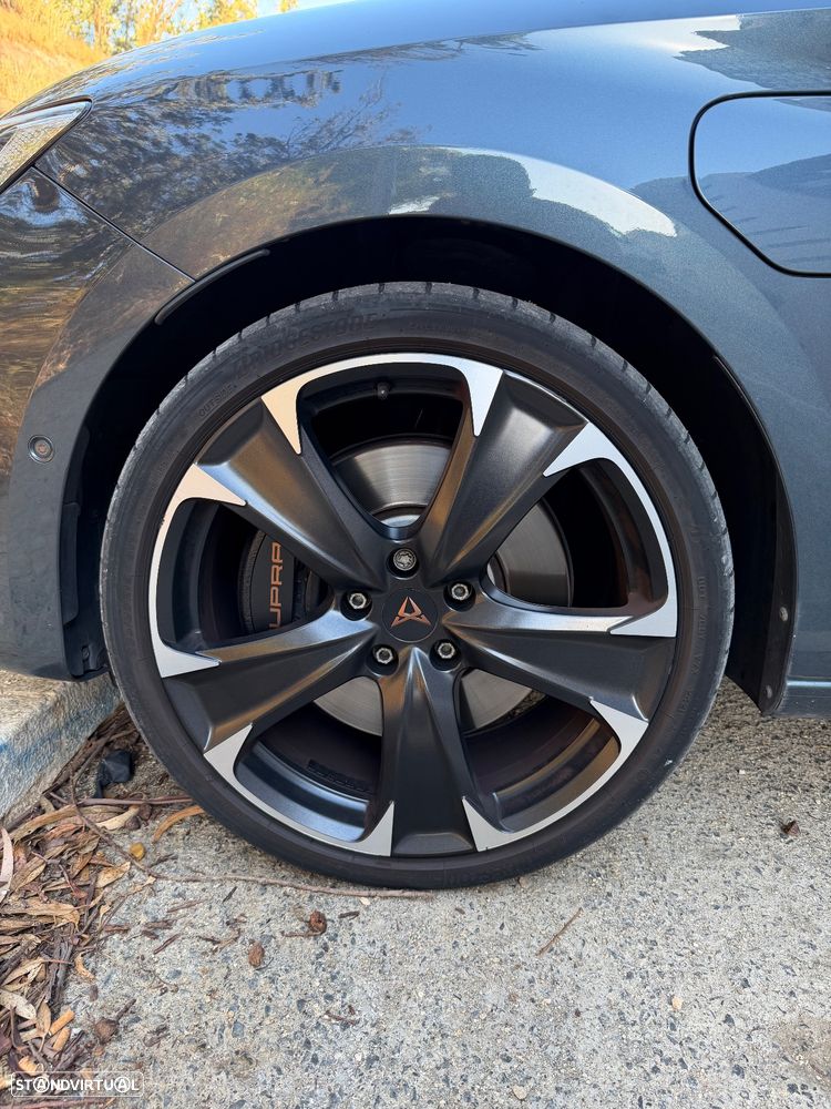 Cupra Leon 1.4 e-Hybrid (180 kW System) VZ - 9