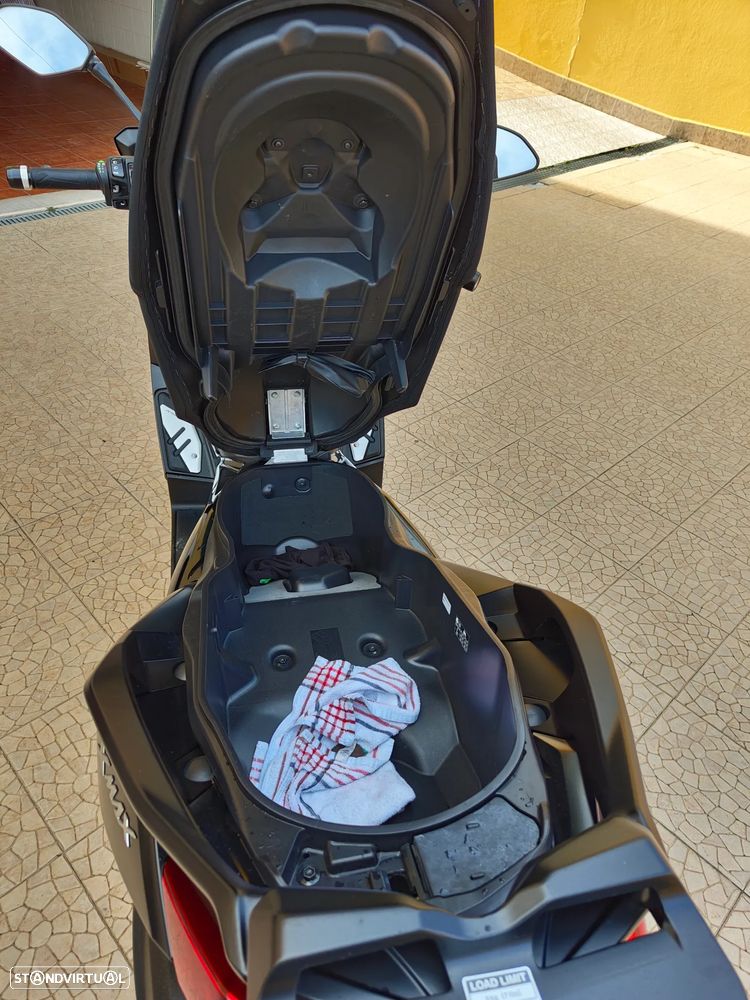 Yamaha X-Max TECH MAX - 5