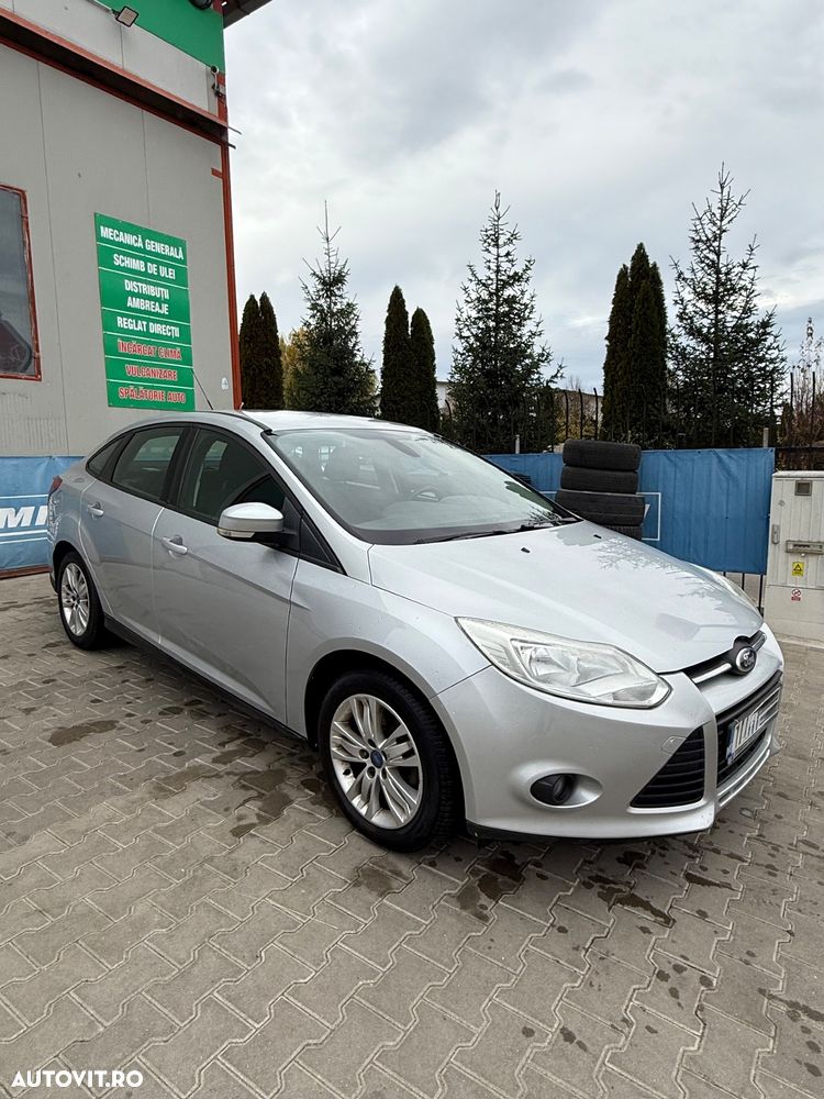 Ford Focus 1.6 Ti-VCT Ambiente - 9