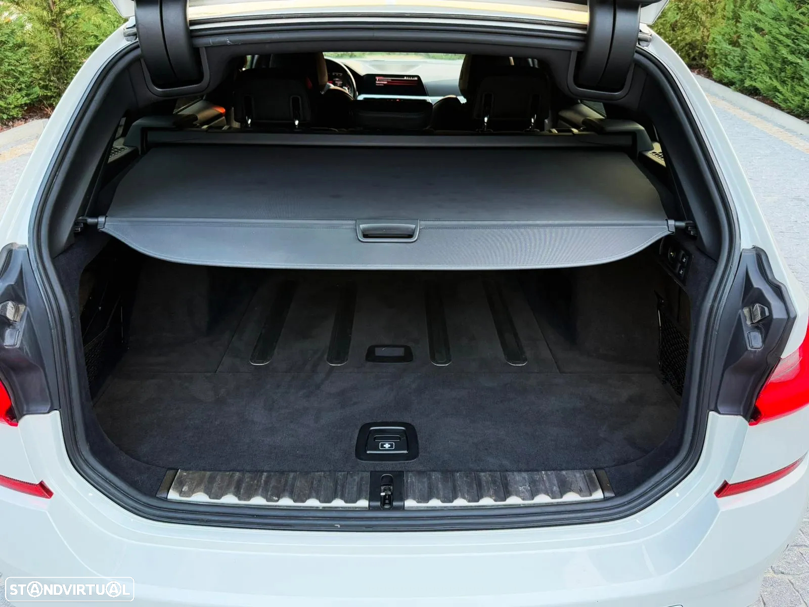 BMW 320 d Touring Aut. M Sport - 29
