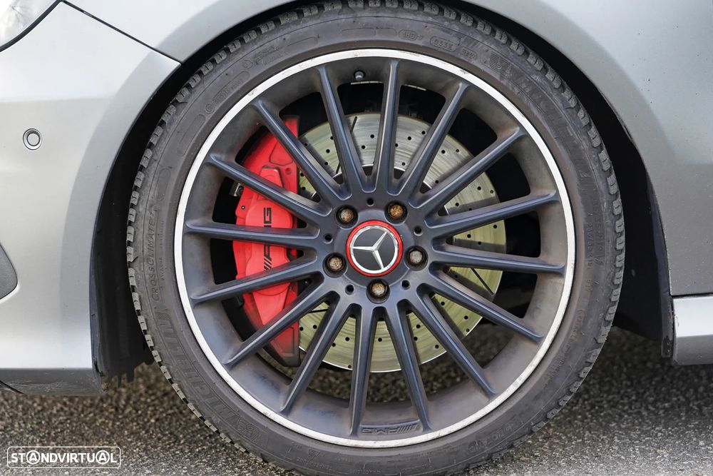Mercedes-Benz A 45 AMG 4Matic Speedshift 7G-DCT - 30