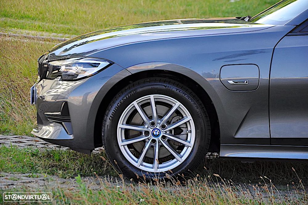 BMW 320 e Touring Corporate Edition Auto - 7