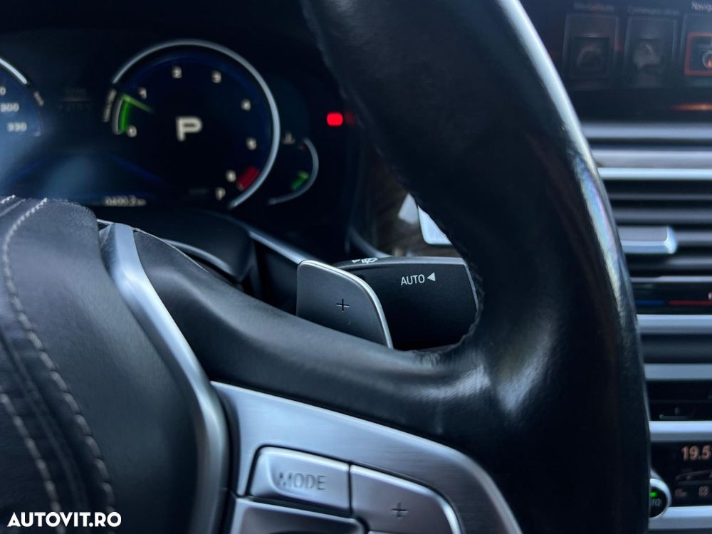 BMW Seria 7 - 30