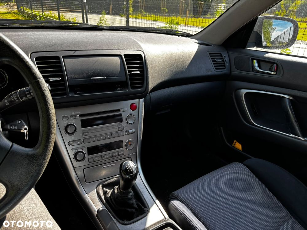 Subaru Legacy 2.0i MT - 5