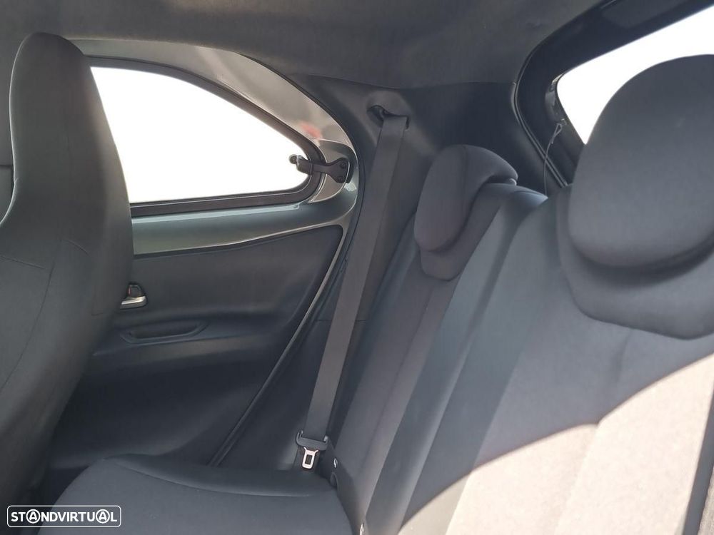 Toyota Aygo X 1.0 Envy - 8