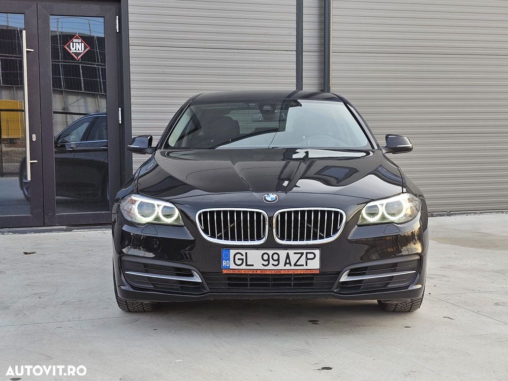 BMW Seria 5 520d AT - 13