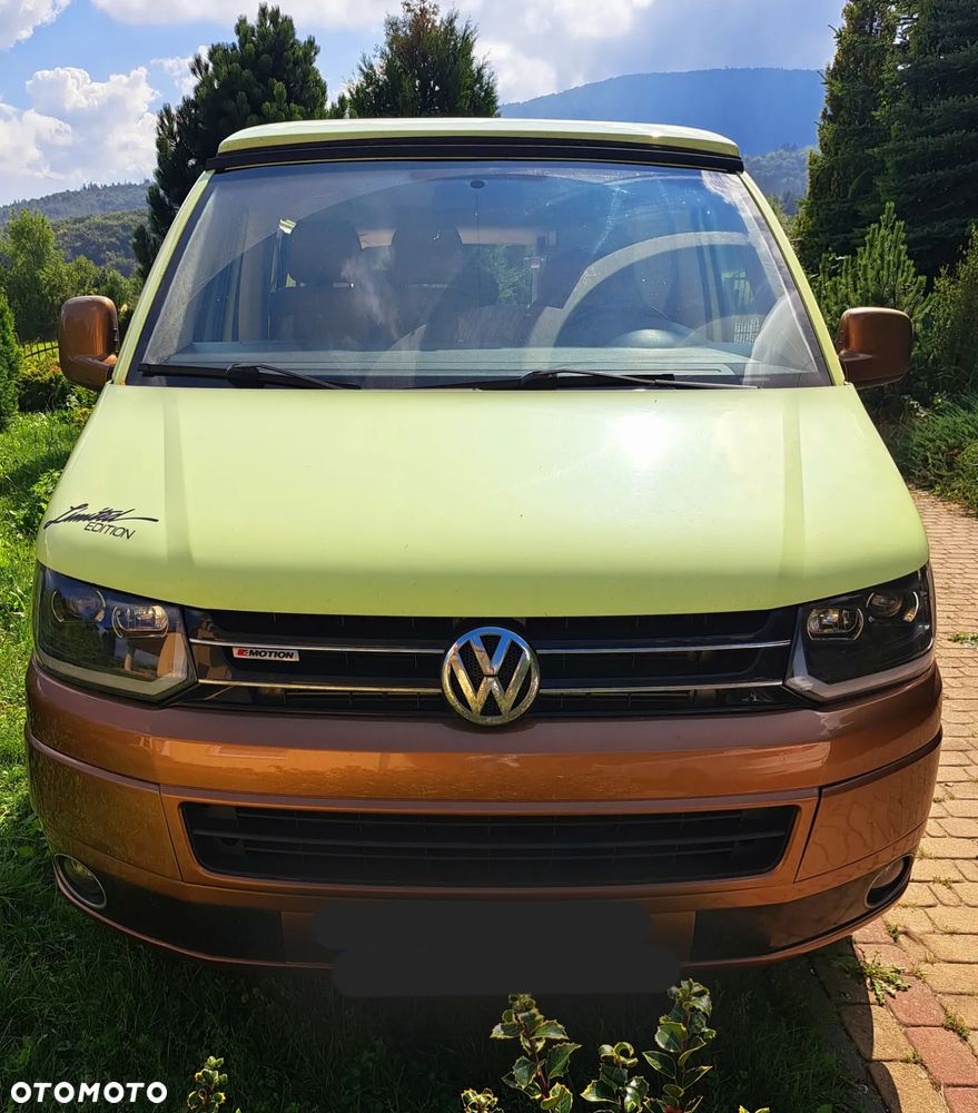 Volkswagen Caravelle - 9