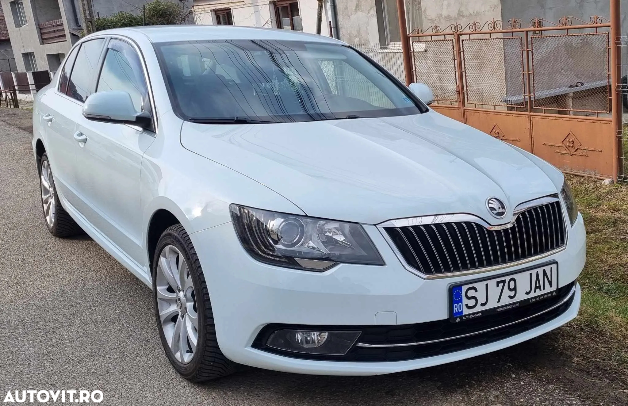 Skoda Superb 2.0 TDI DSG Elegance - 7