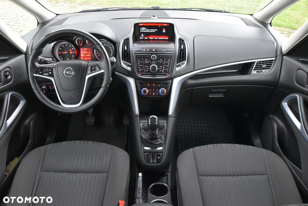 Opel Zafira - 23
