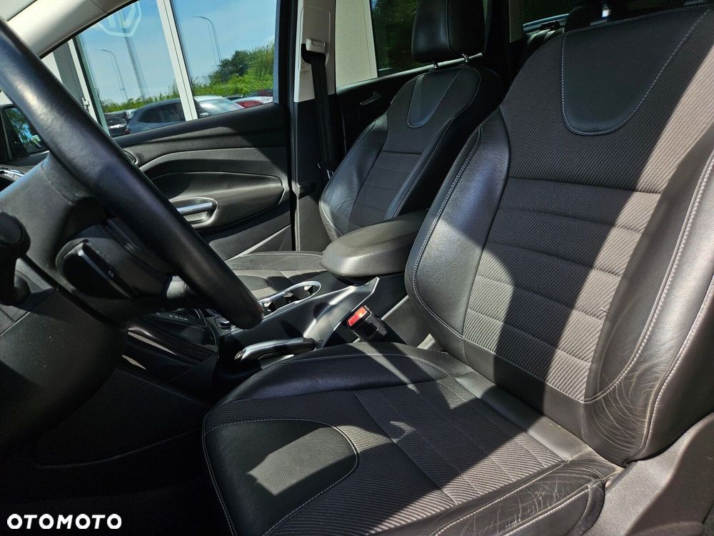 Ford Kuga 2.0 TDCi AWD Titanium - 12