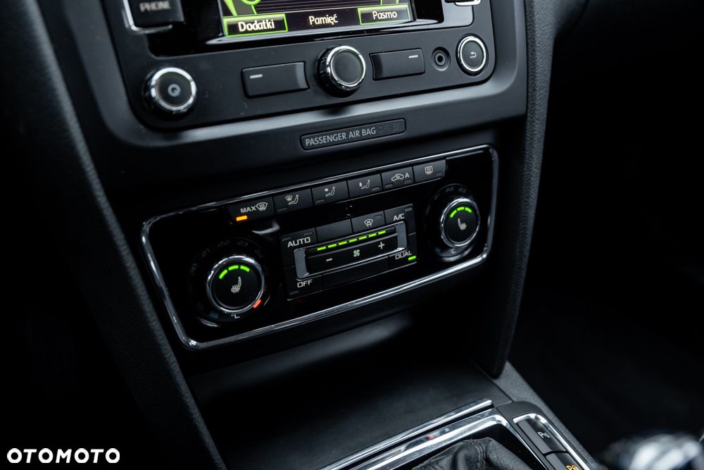 Skoda Superb 2.0 TDI Green tec 4x4 DSG Elegance - 29