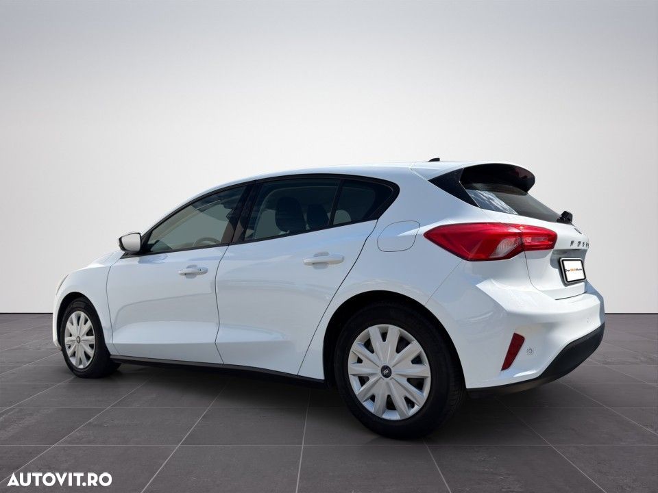 Ford Focus - 8