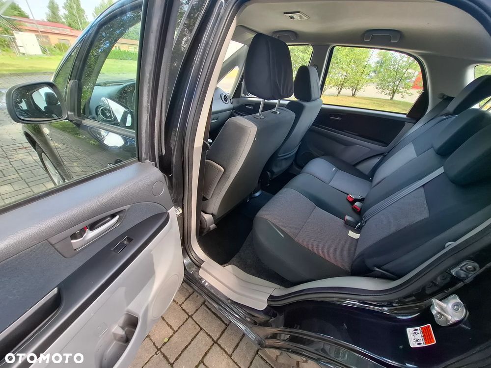 Suzuki SX4 1.9 DDiS 4WD GS / Premium - 15