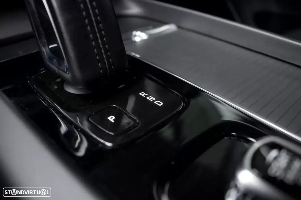 Volvo XC 60 2.0 T6 PHEV Inscription AWD - 21