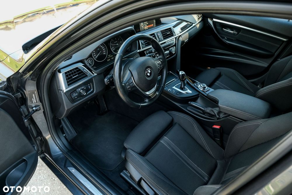 BMW Seria 3 318d Sport Line Shadow - 6