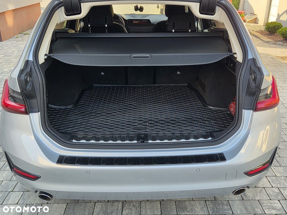 BMW Seria 3 318d MHEV Advantage - 27
