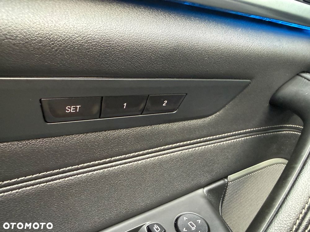 BMW Seria 5 520e M Sport sport - 21