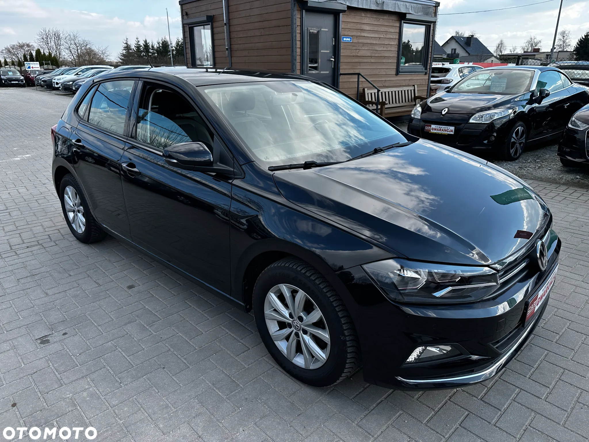 Volkswagen Polo - 2